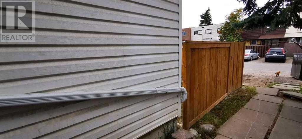 Single Family House for Sale in    Street NE Thorncliffe Calgary 