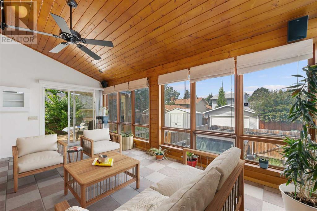 Single Family House for Sale in  Scenic Way NW Scenic Acres Calgary 
