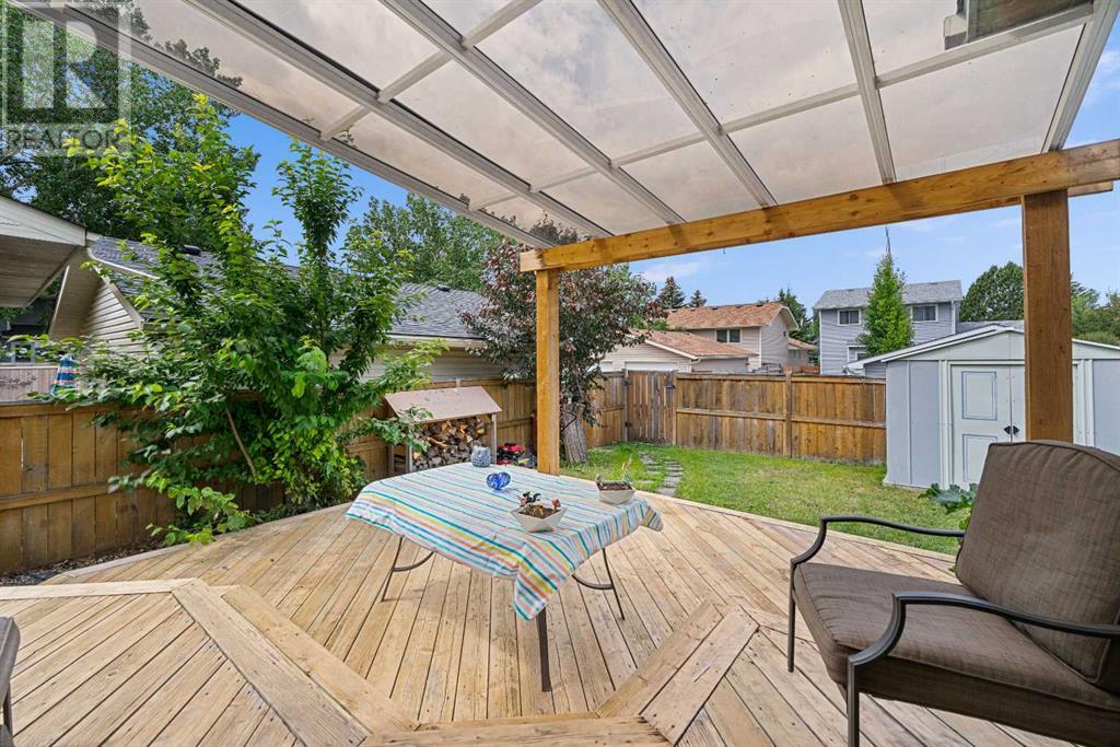 Single Family House for Sale in  Scenic Way NW Scenic Acres Calgary 