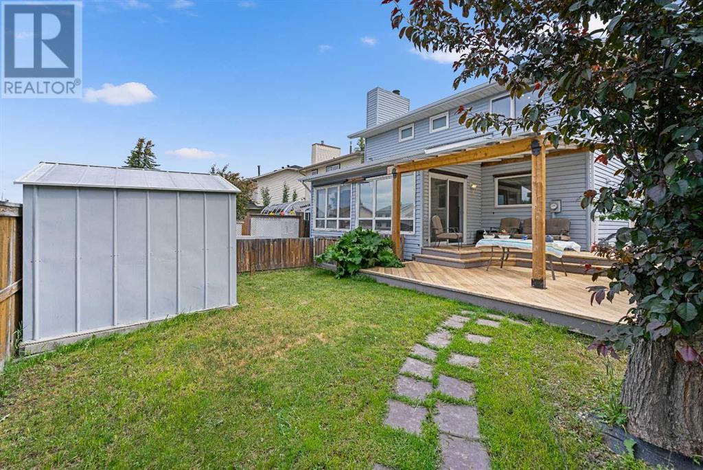Single Family House for Sale in  Scenic Way NW Scenic Acres Calgary 