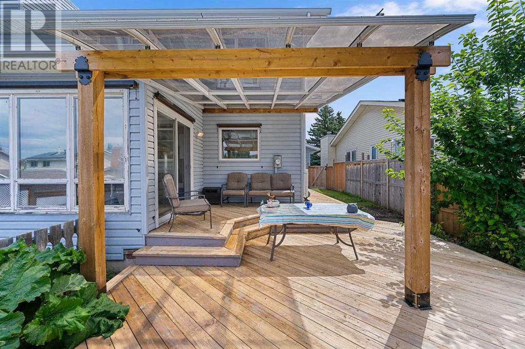 Single Family House for Sale in  Scenic Way NW Scenic Acres Calgary 