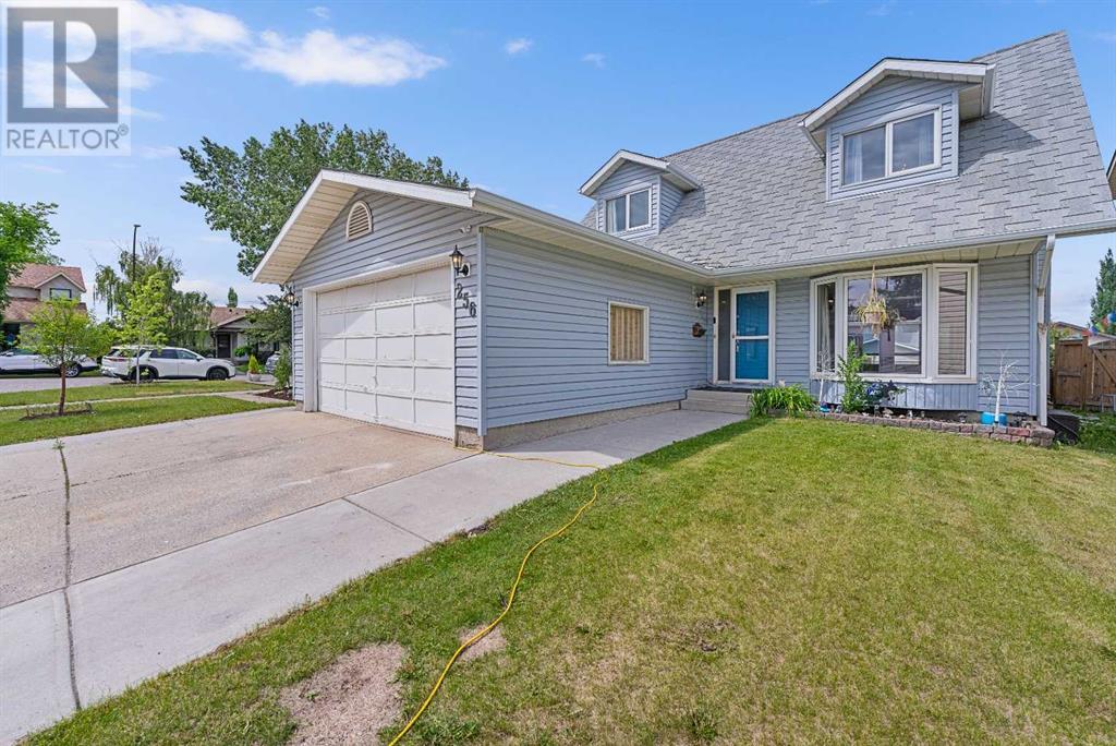 Single Family House for Sale in  Scenic Way NW Scenic Acres Calgary 