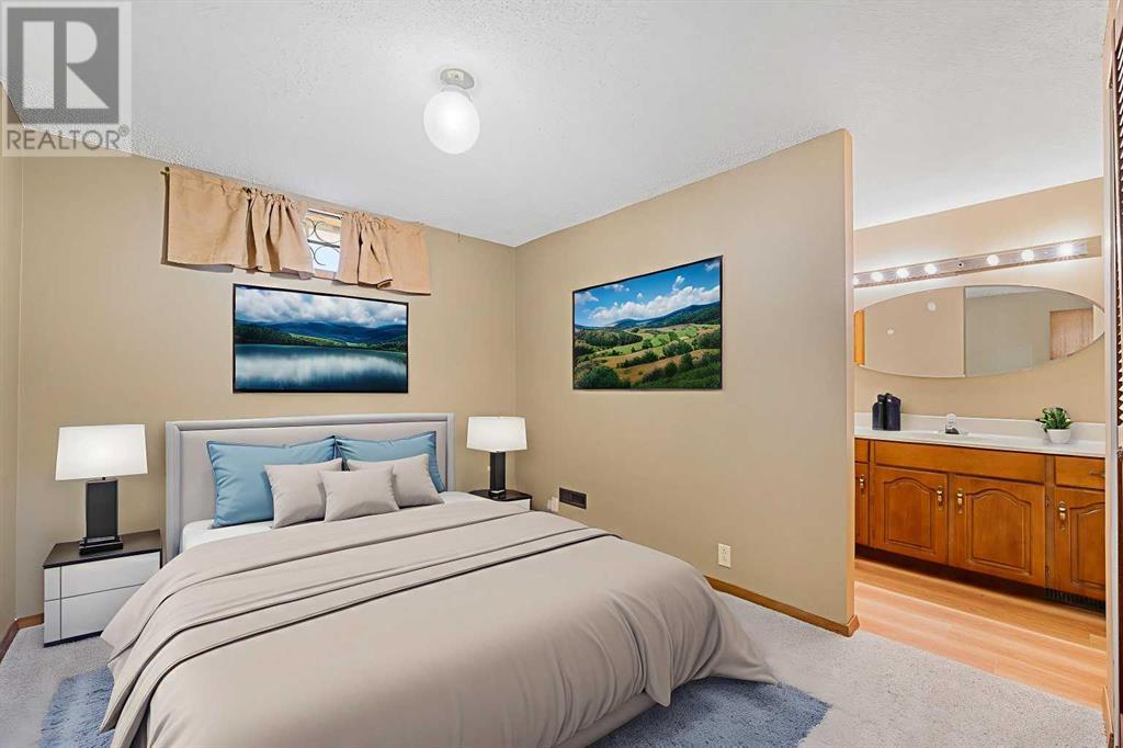 Single Family House for Sale in  Scenic Way NW Scenic Acres Calgary 