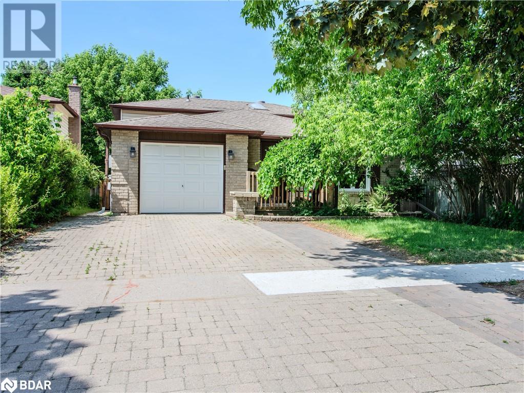 Photo 2 of 40 Doris Drive, Barrie ON