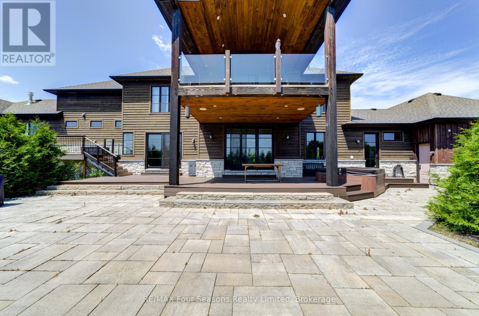 Photo 37 of 12 Windrose Valley Boulevard, Clearview ON