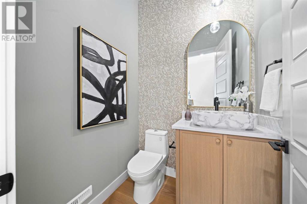 Single Family House for Sale in   Avenue SW Richmond Calgary 