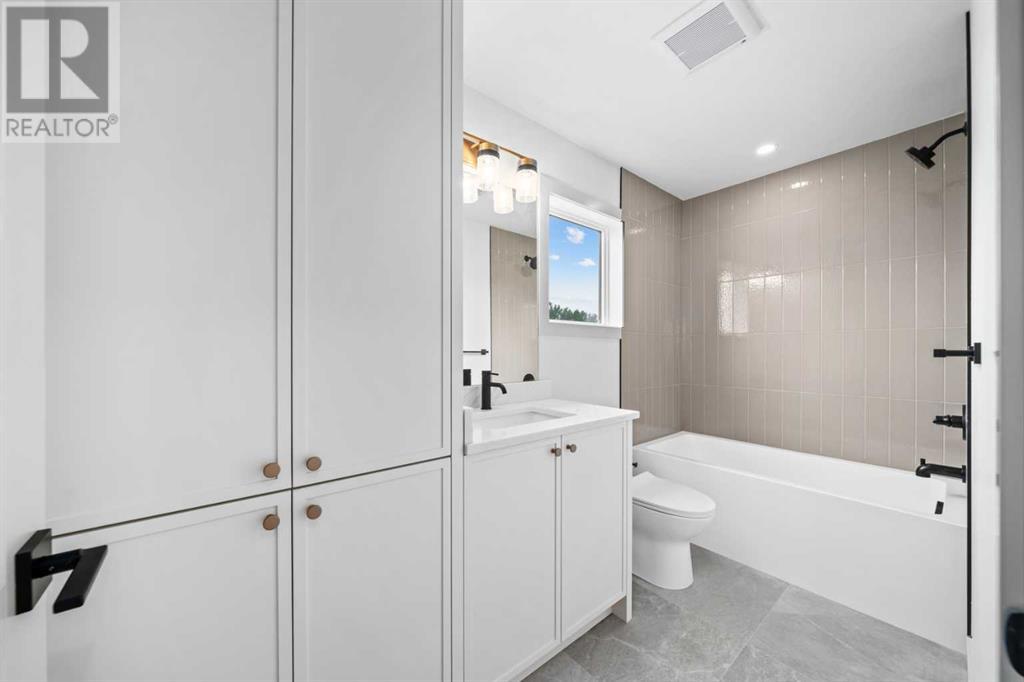 Single Family House for Sale in   Avenue SW Richmond Calgary 