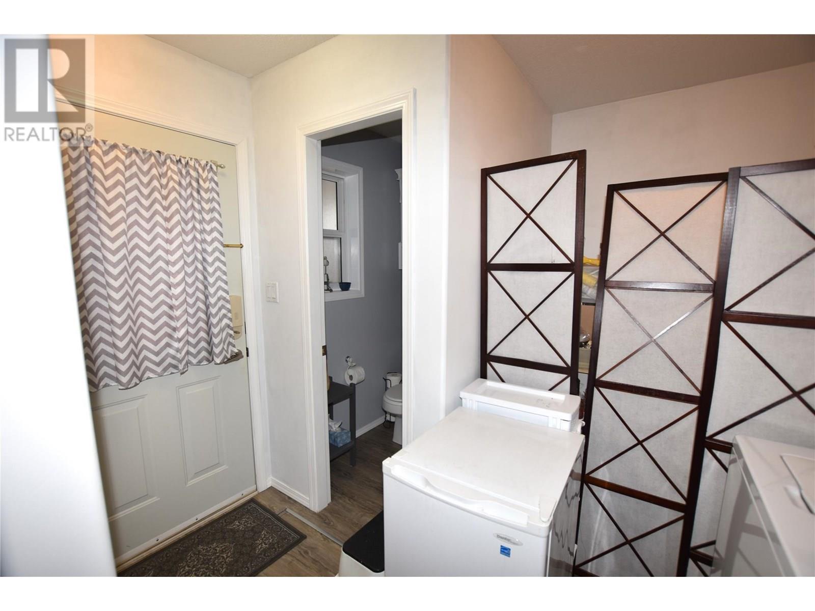  606 Nighthawk Avenue, Vernon