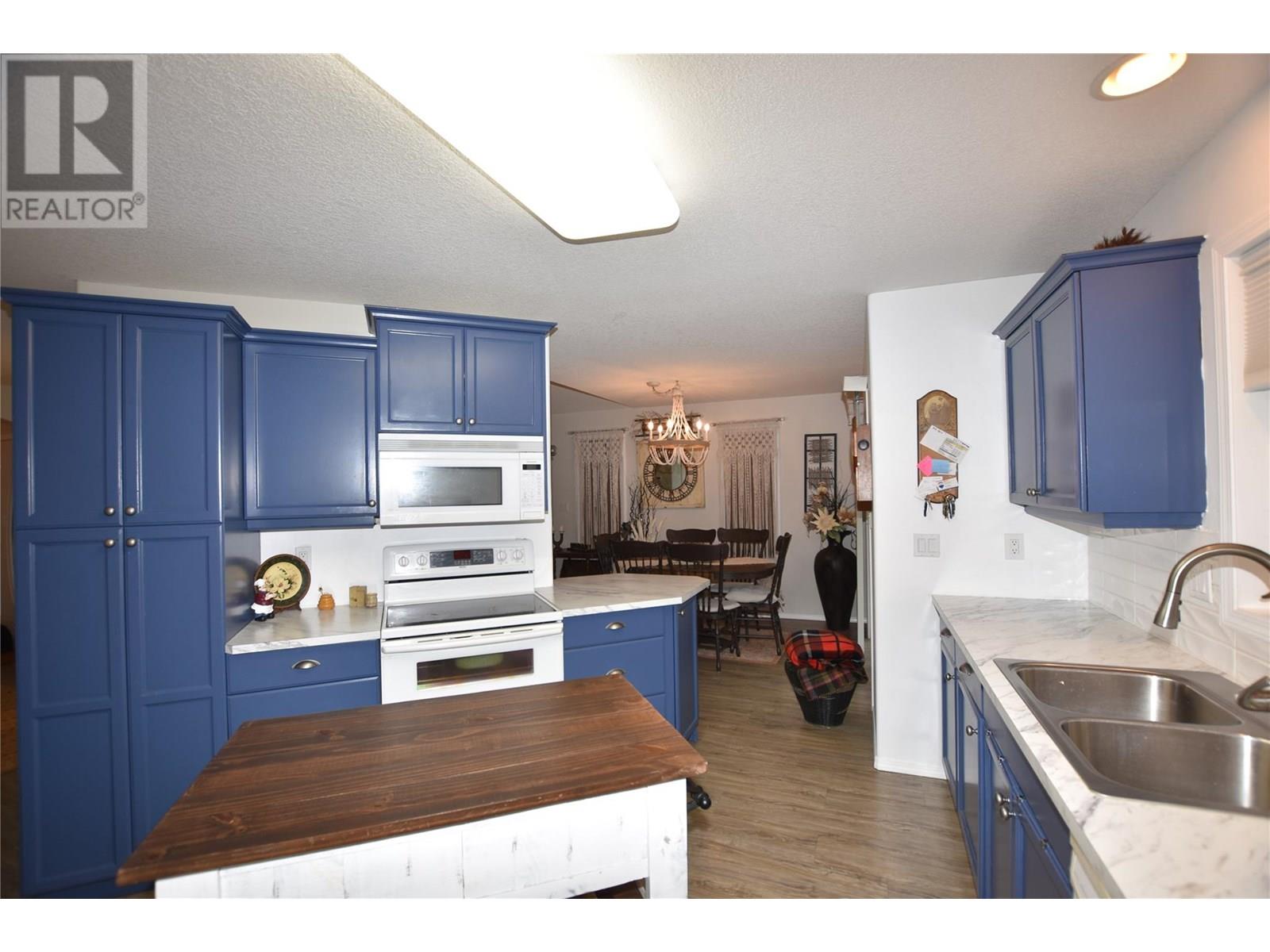  606 Nighthawk Avenue, Vernon
