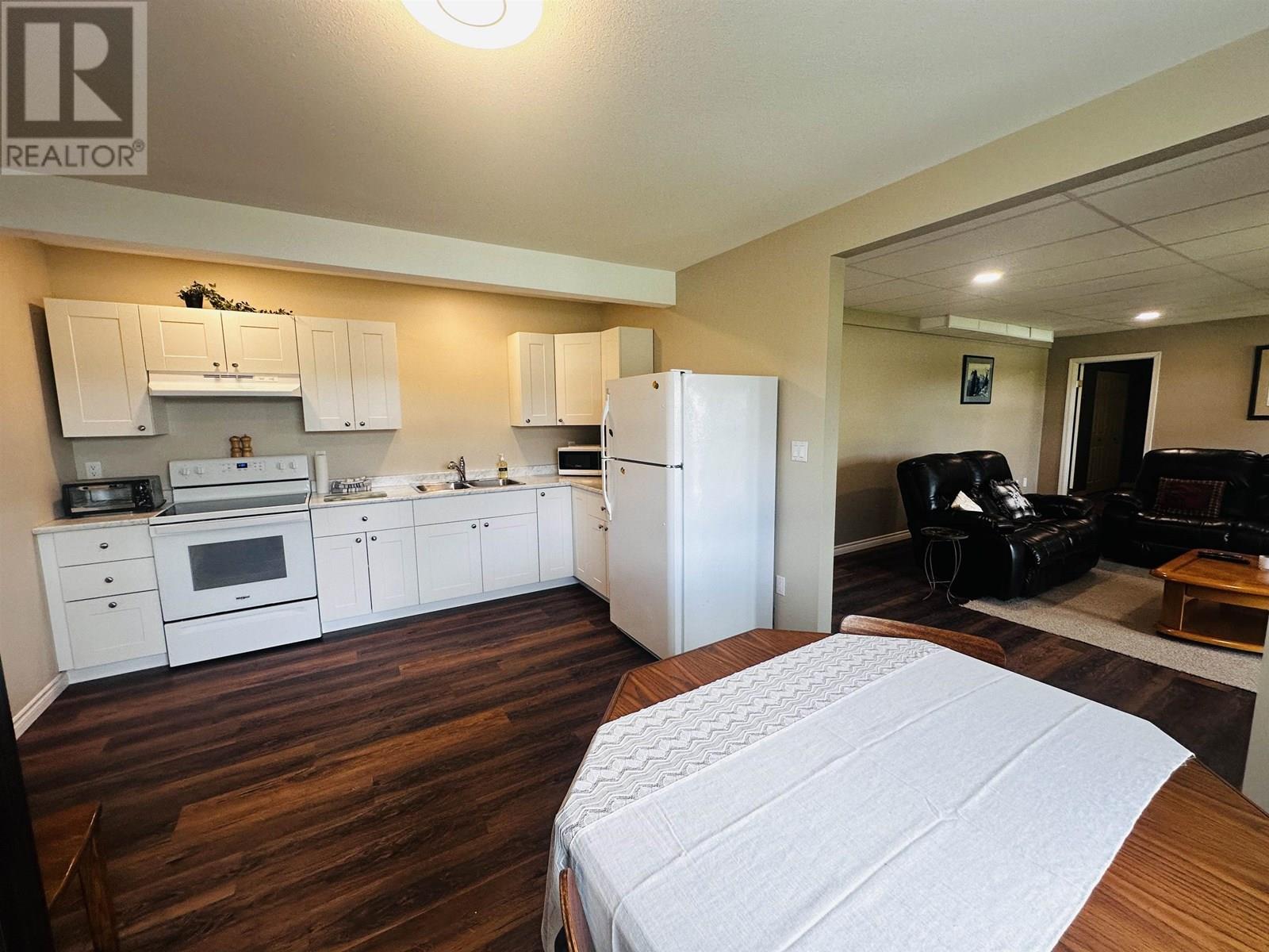 286 PIONEER WAY - 37