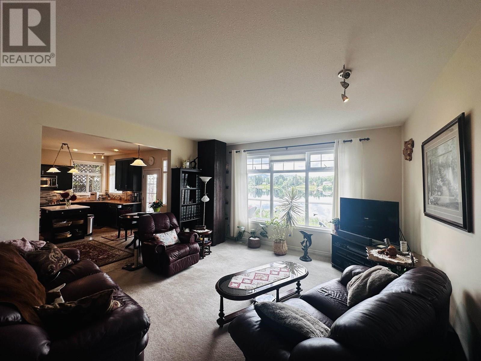 286 PIONEER Way, Burns Lake