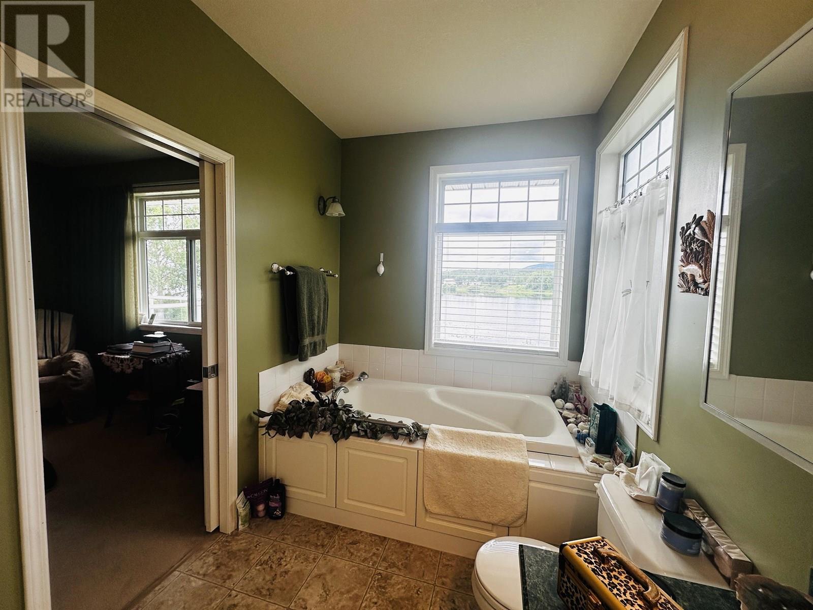 286 PIONEER WAY - 31