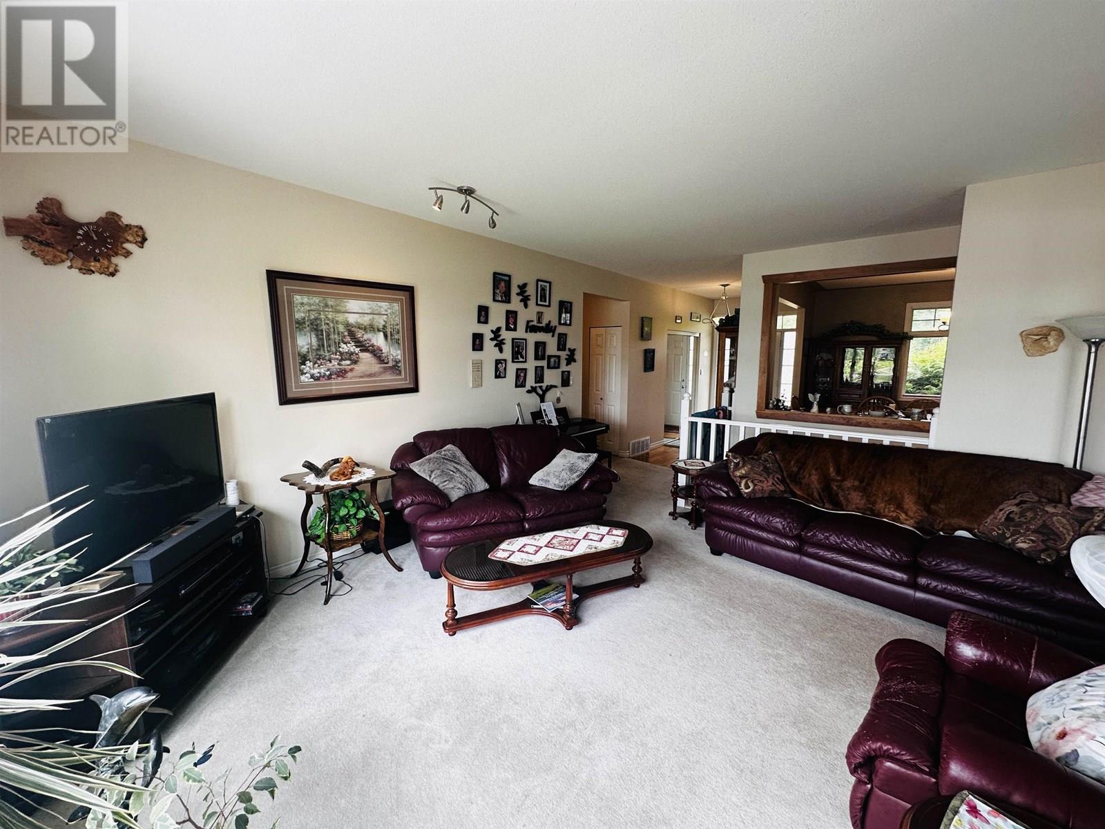 286 PIONEER Way, Burns Lake