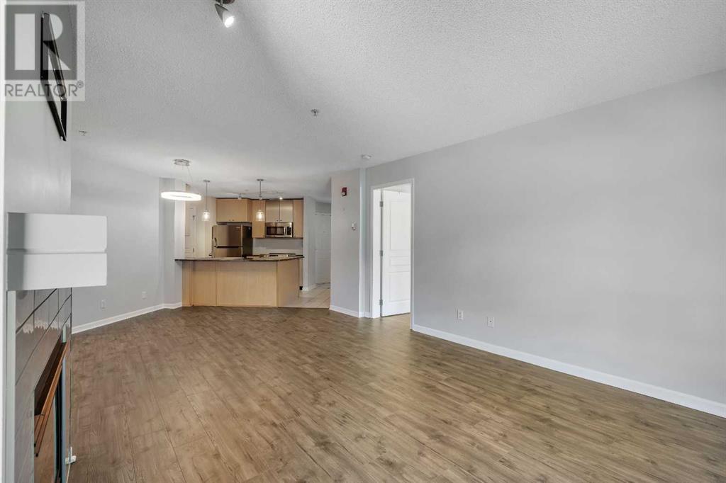 Single Family House for Sale in   Richard Court SW Lincoln Park Calgary 