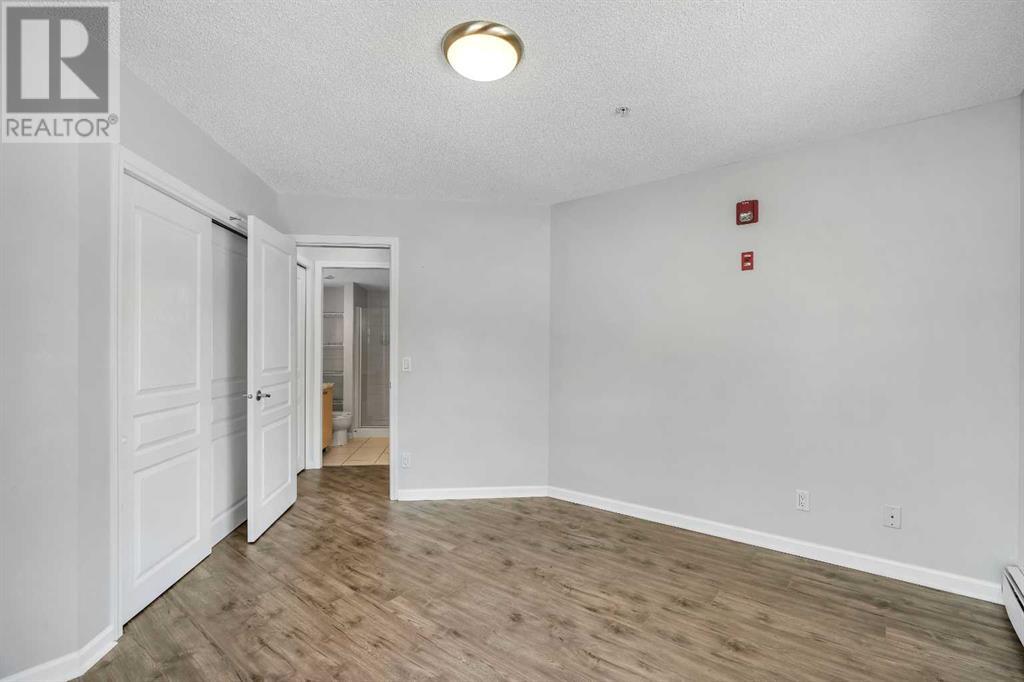 Single Family House for Sale in   Richard Court SW Lincoln Park Calgary 