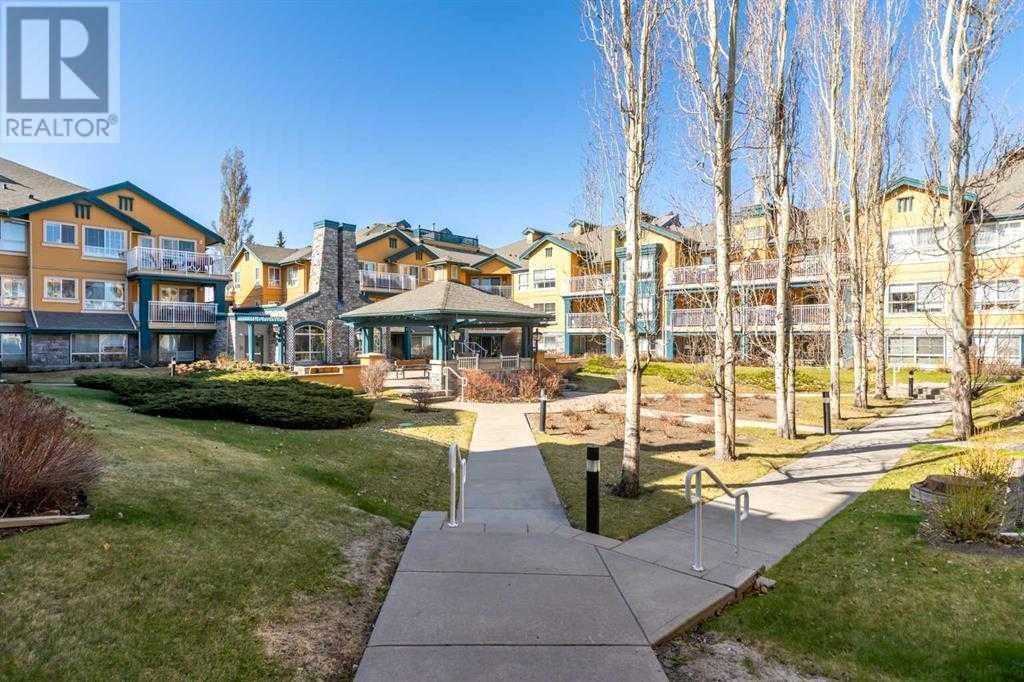 Single Family House for Sale in   Richard Court SW Lincoln Park Calgary 