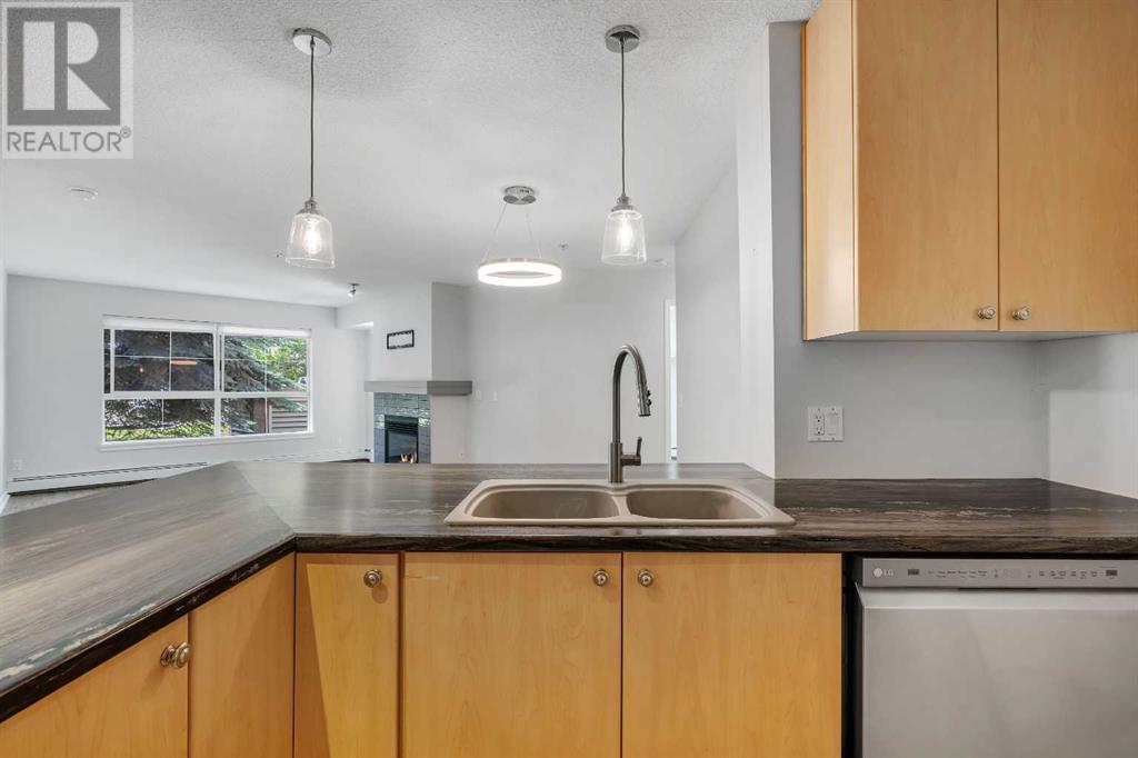 Single Family House for Sale in   Richard Court SW Lincoln Park Calgary 
