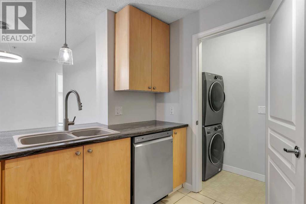 Single Family House for Sale in   Richard Court SW Lincoln Park Calgary 