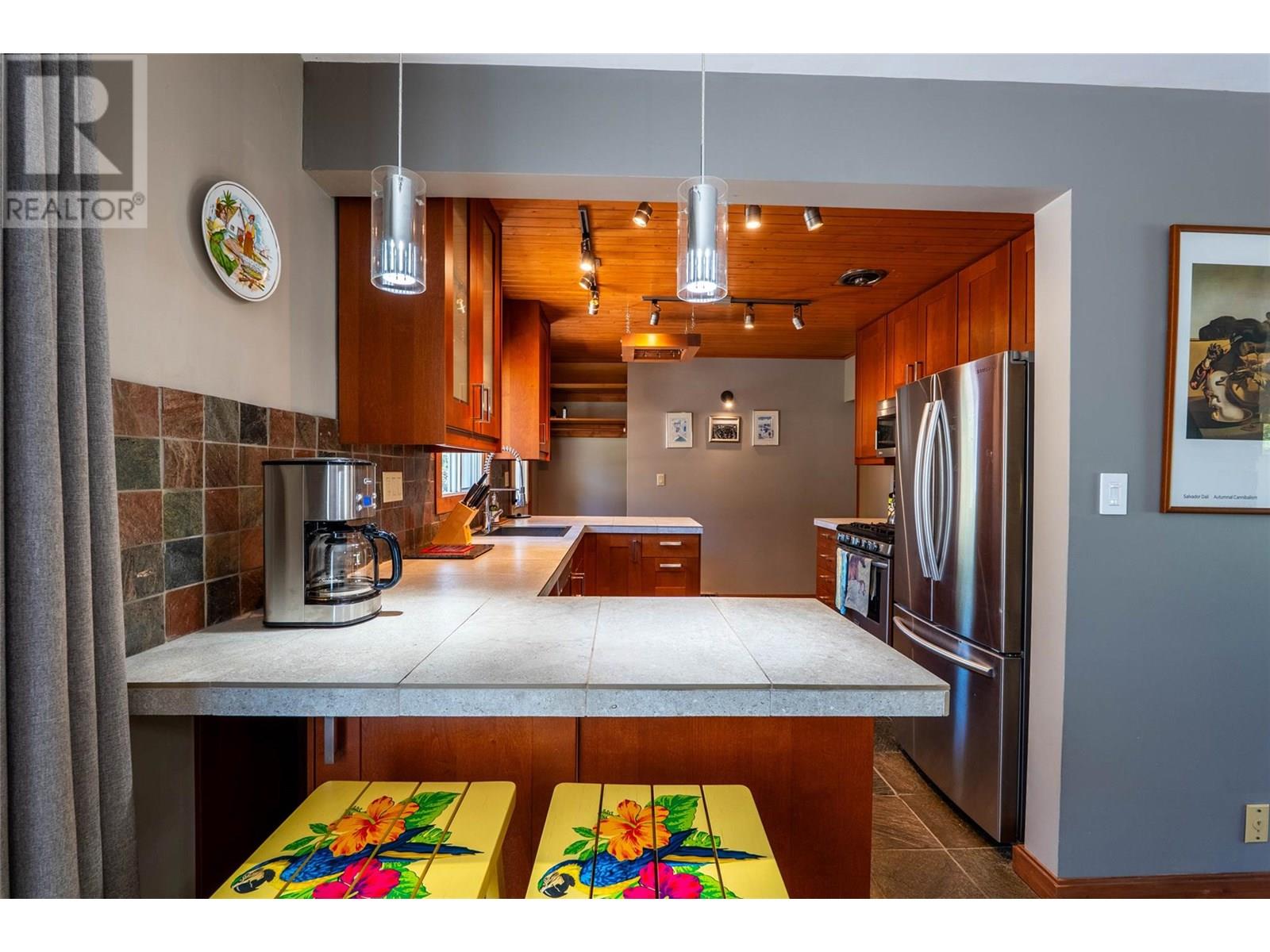 Photo 49 of 601 Mchardy Street, Nelson BC
