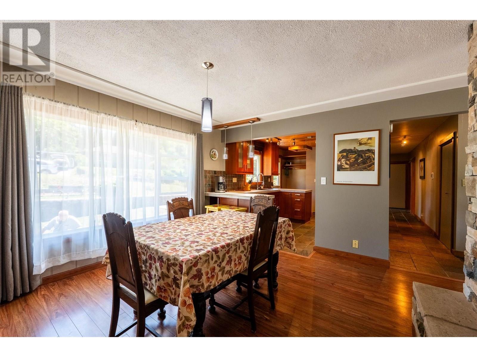 Photo 16 of 601 Mchardy Street, Nelson BC