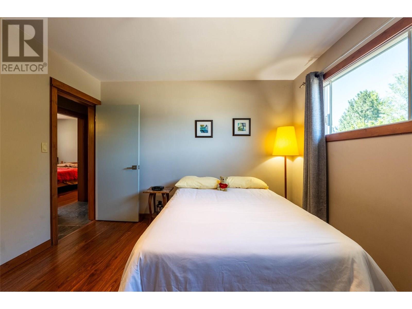 Photo 31 of 601 Mchardy Street, Nelson BC