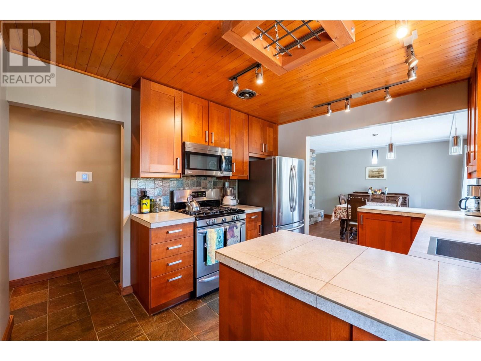Photo 46 of 601 Mchardy Street, Nelson BC
