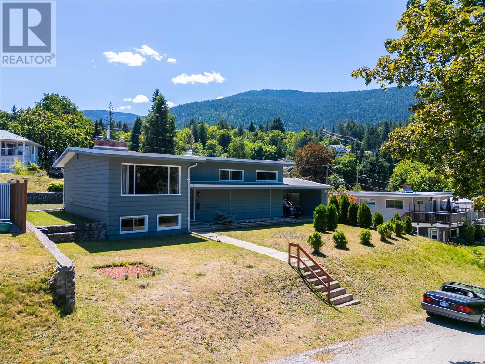 Photo 27 of 601 Mchardy Street, Nelson BC