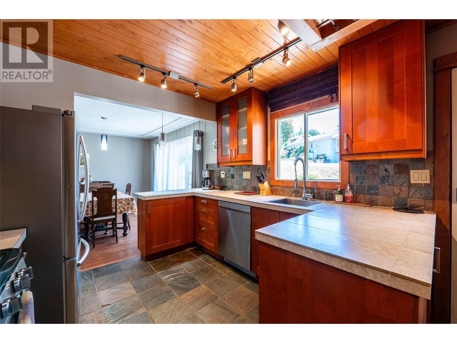 Photo 47 of 601 Mchardy Street, Nelson BC