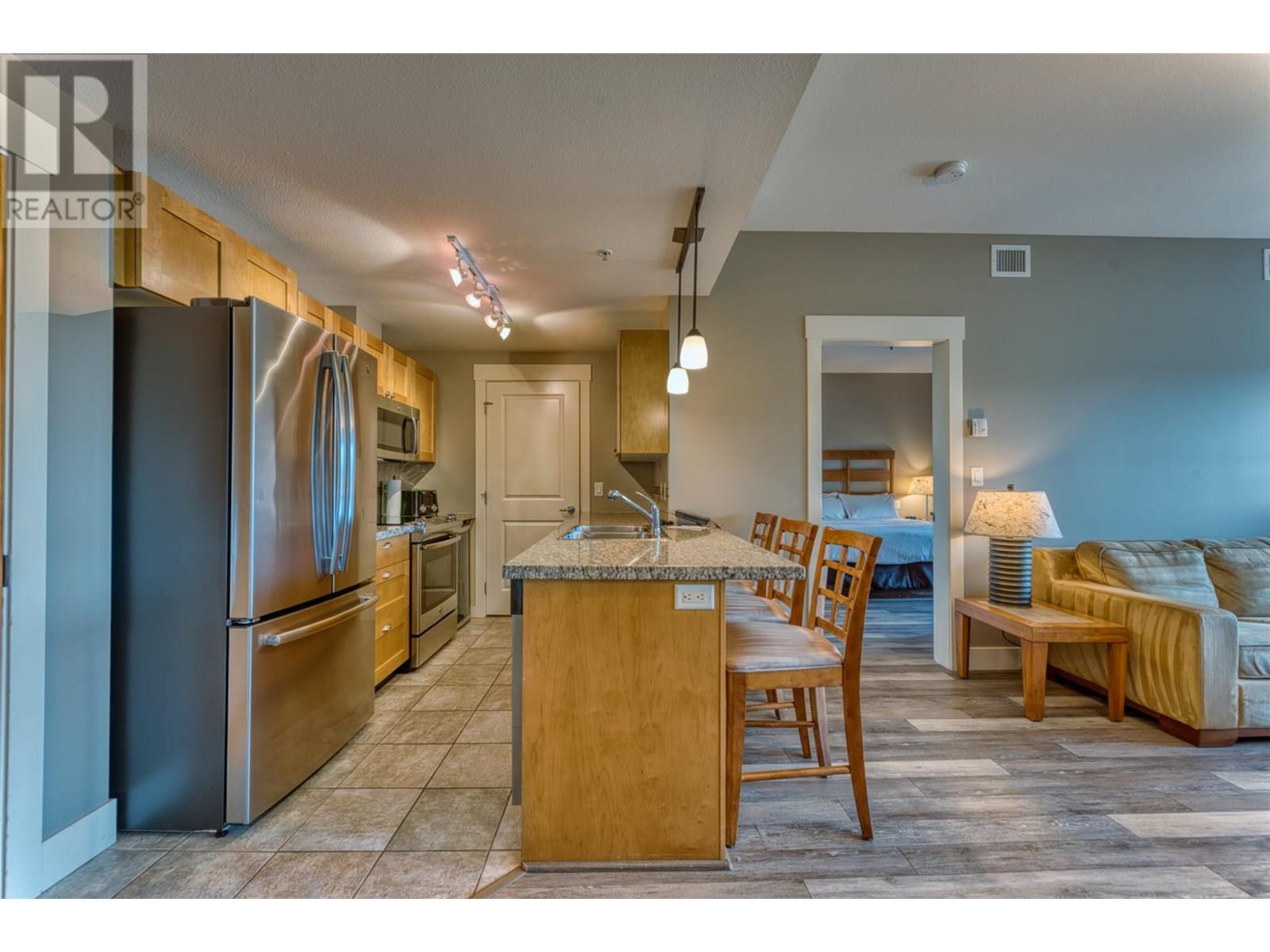 #241 4205 GELLATLY ROAD LOT# 75 - 11