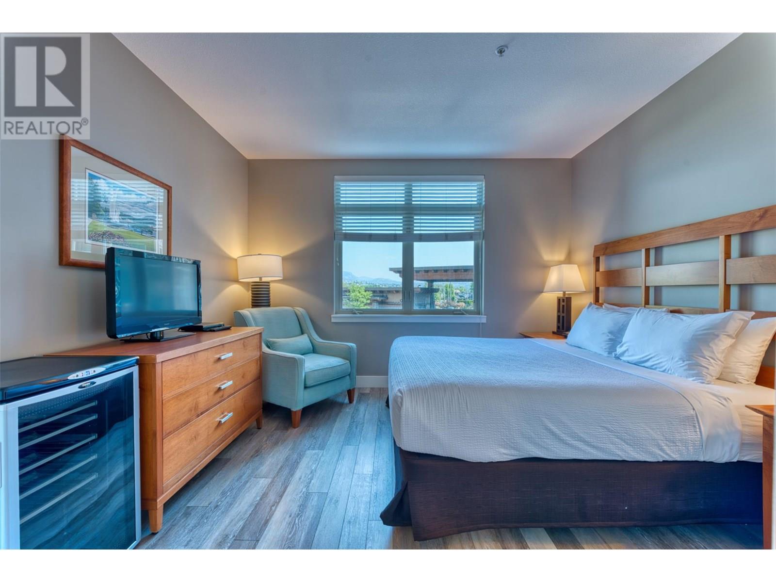 #241 4205 GELLATLY ROAD LOT# 75 - 30