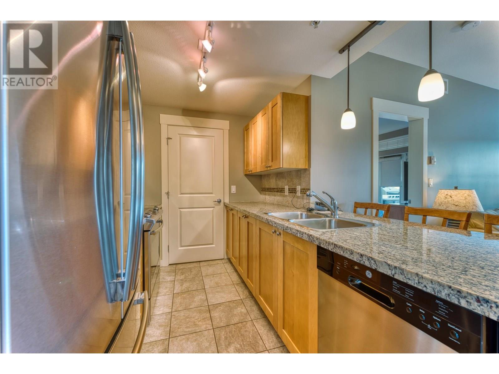 #241 4205 GELLATLY ROAD LOT# 75 - 7
