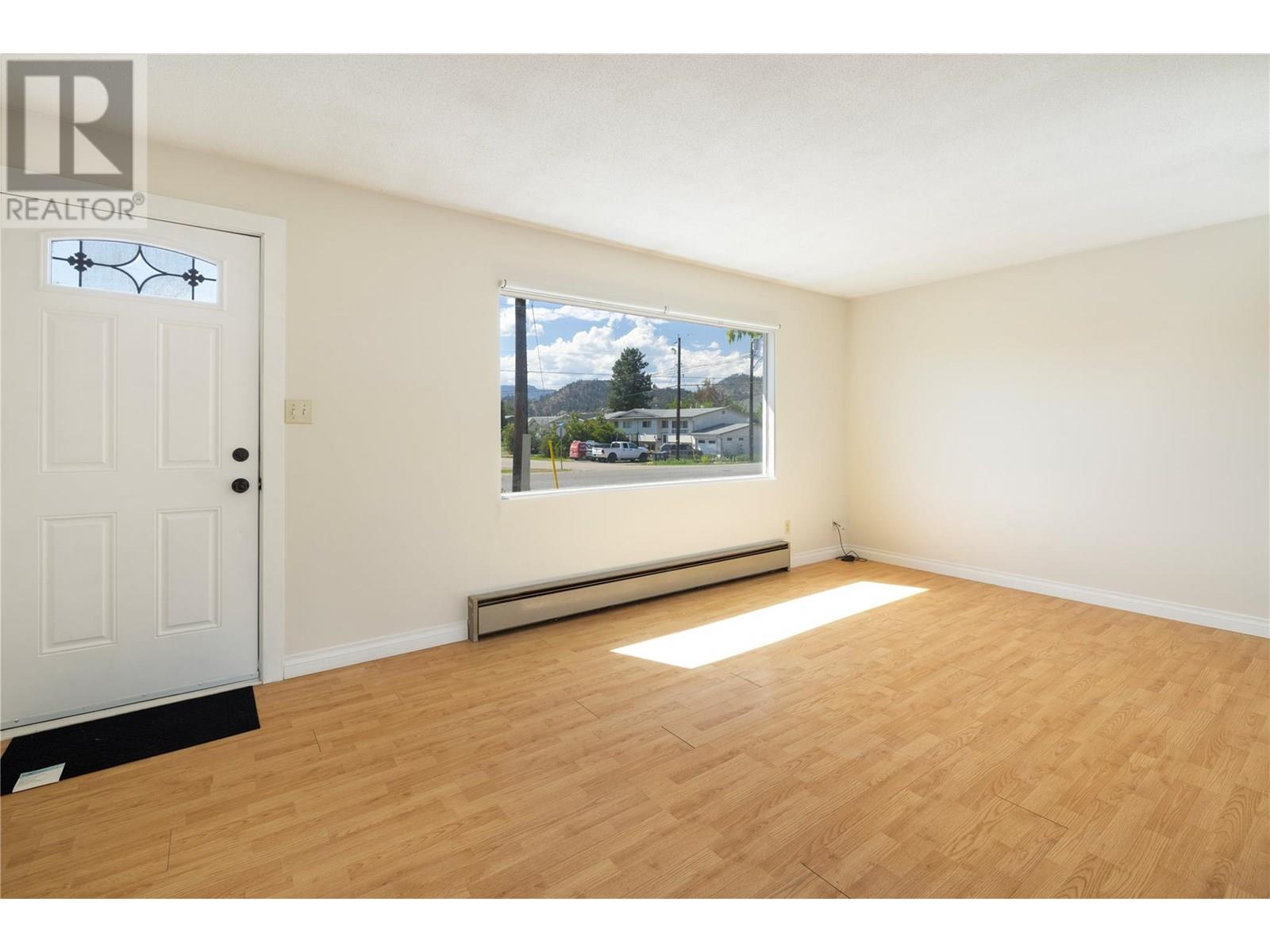 Photo 40 of 415 Gerstmar Road, Kelowna BC