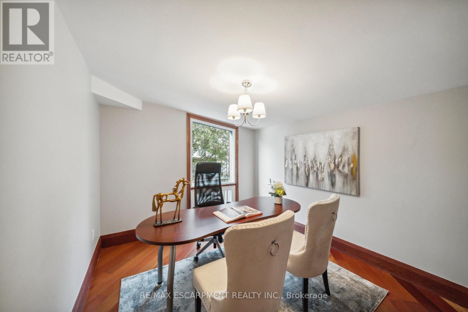 Photo 13 of 1569 Glenburnie Road, Mississauga ON