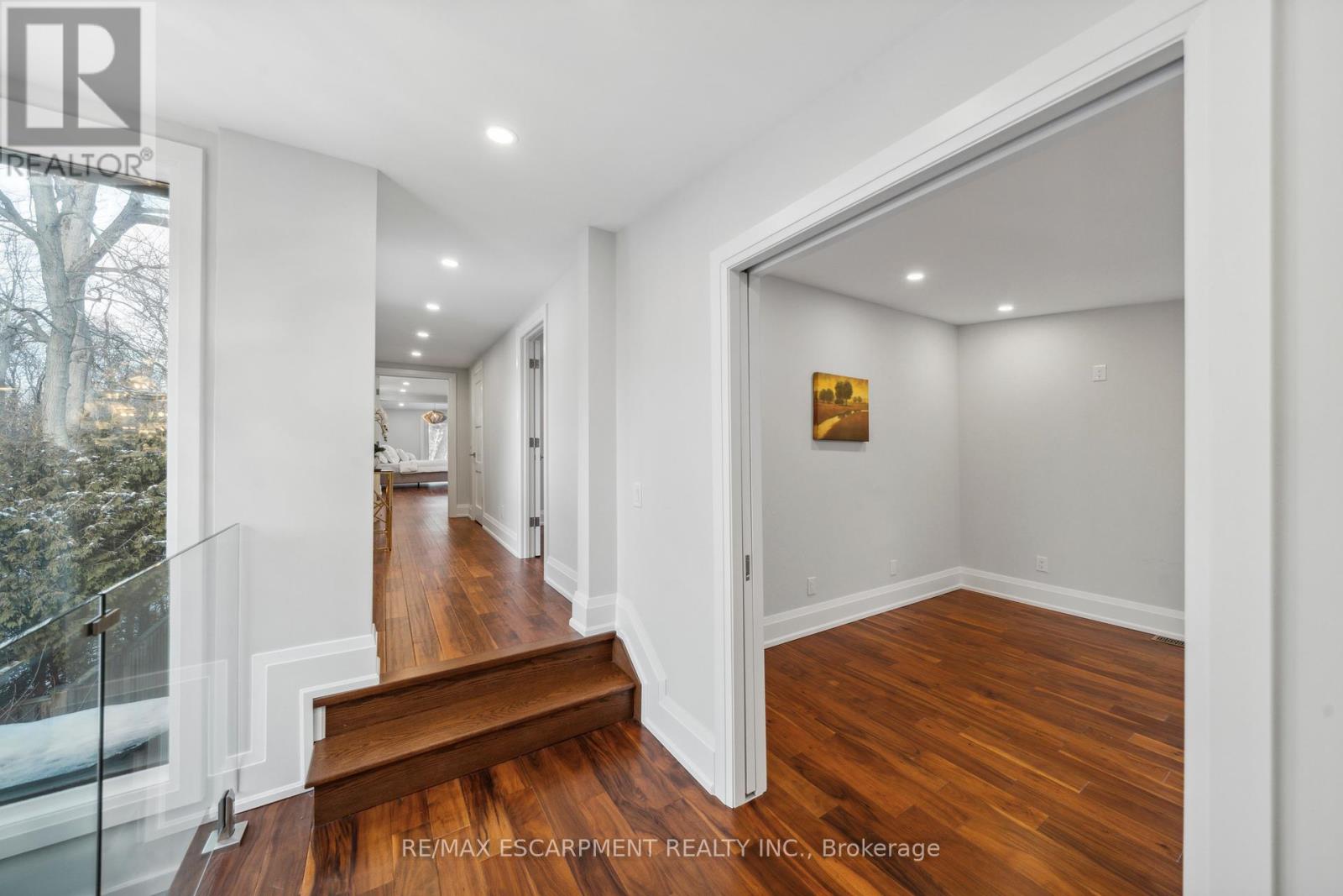 Photo 18 of 1569 Glenburnie Road, Mississauga ON