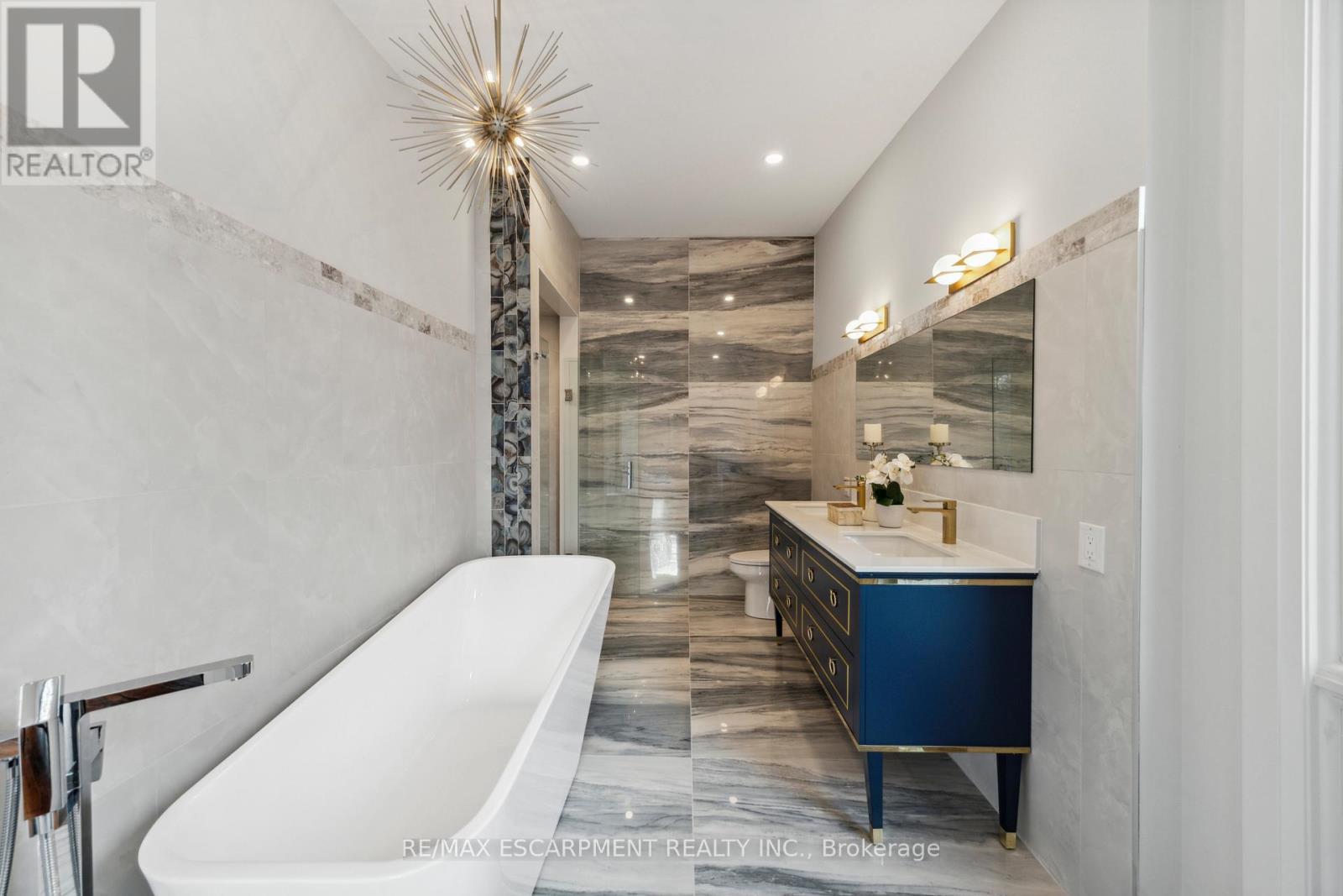 Photo 24 of 1569 Glenburnie Road, Mississauga ON