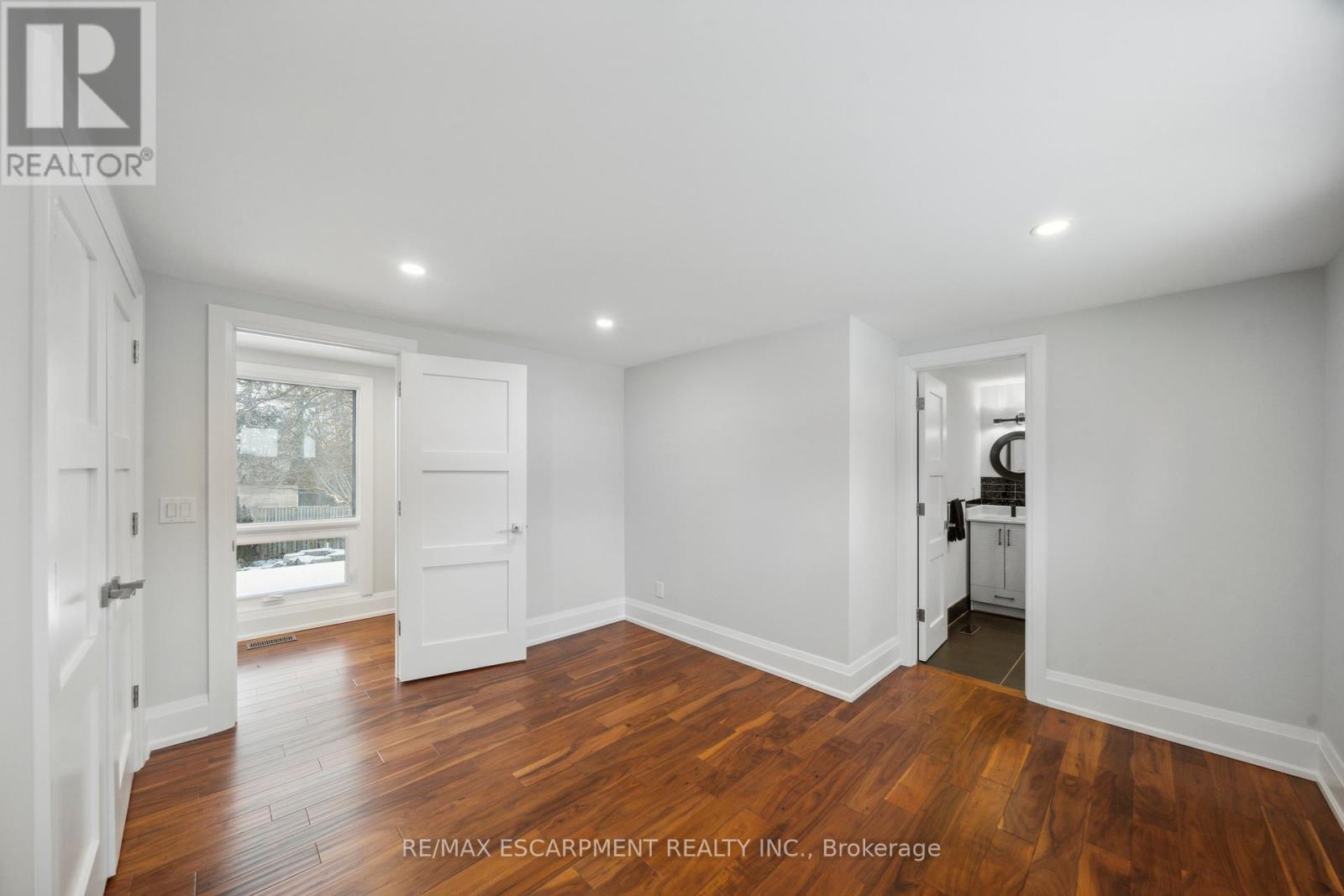 Photo 25 of 1569 Glenburnie Road, Mississauga ON