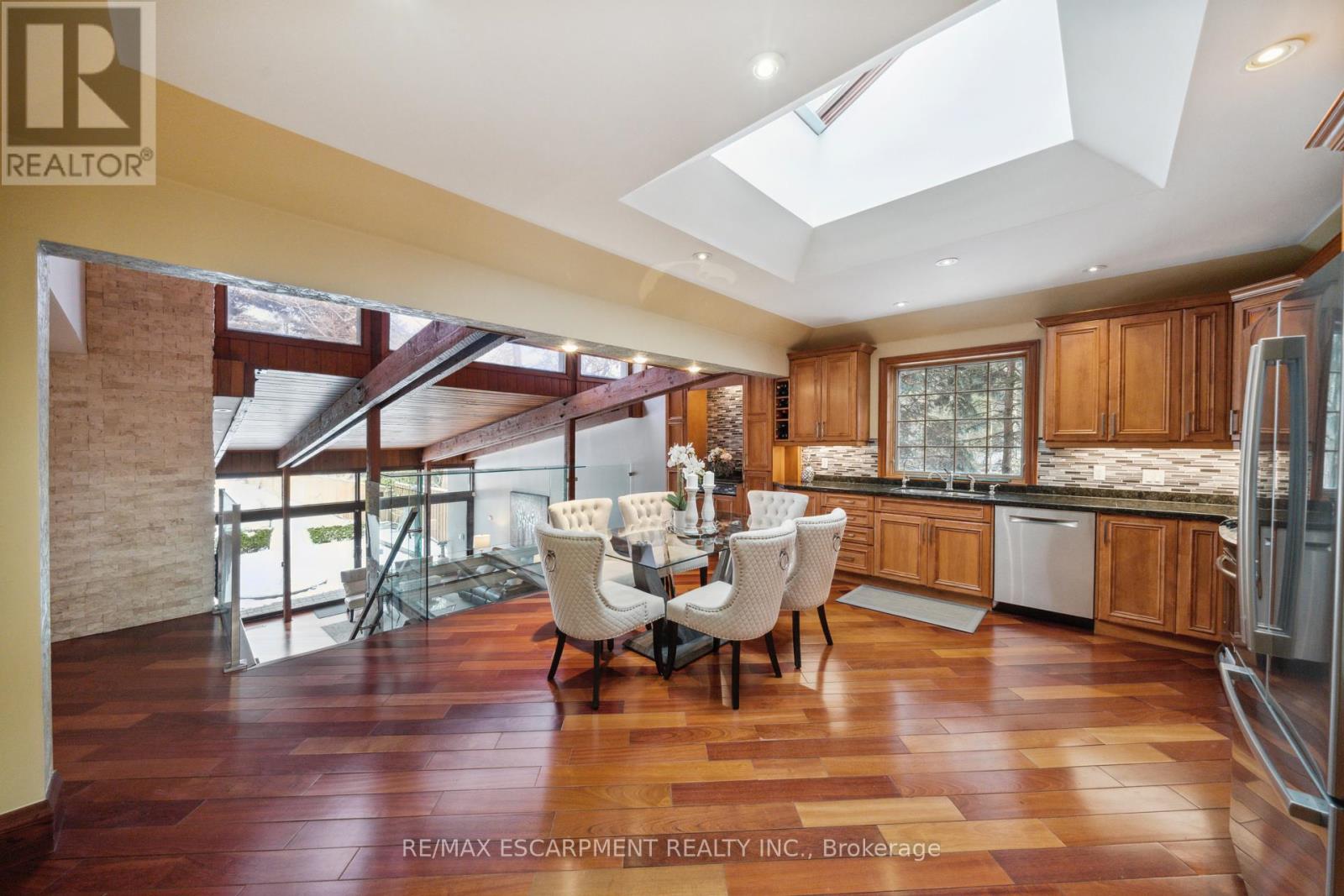 Photo 7 of 1569 Glenburnie Road, Mississauga ON