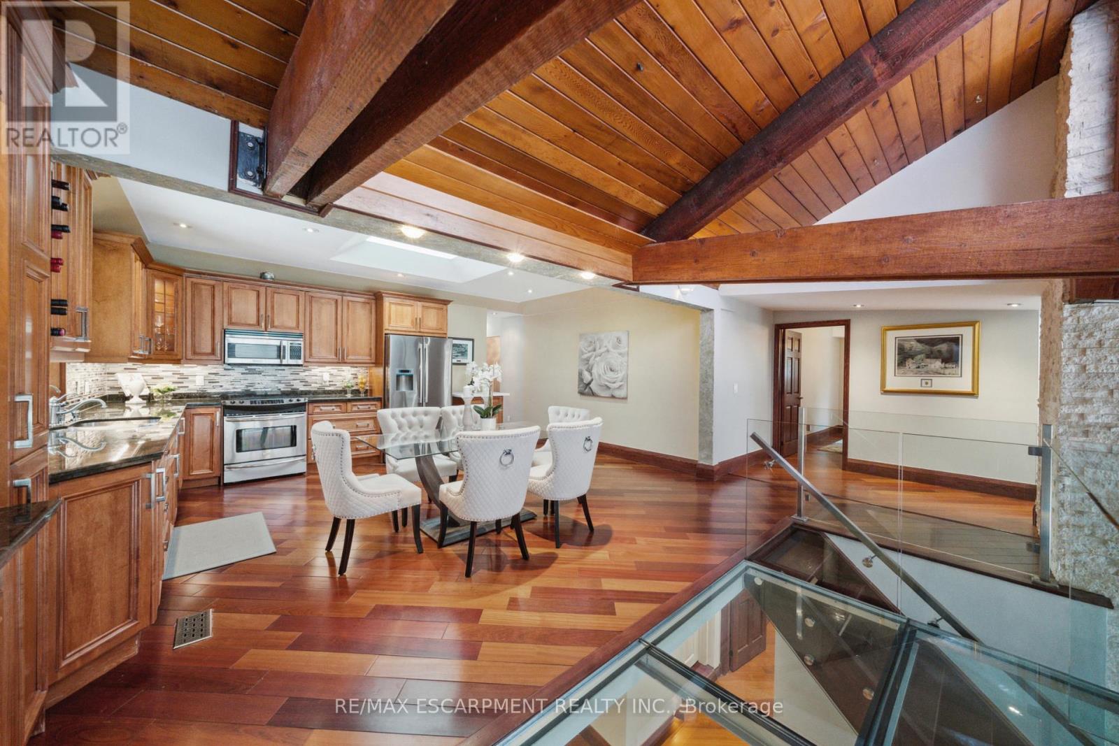 Photo 9 of 1569 Glenburnie Road, Mississauga ON