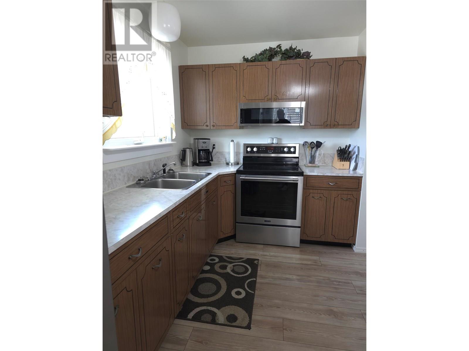 Photo 5 of 1408 Quartz Road, Cache Creek BC
