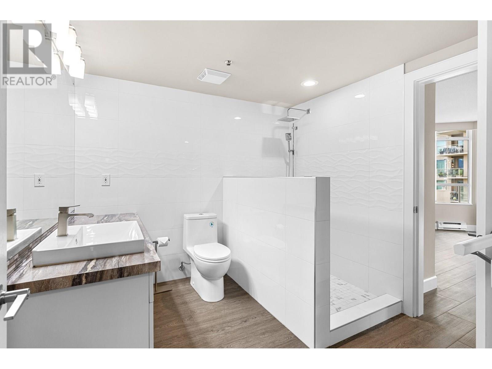 501 1152 Sunset Drive, Kelowna
