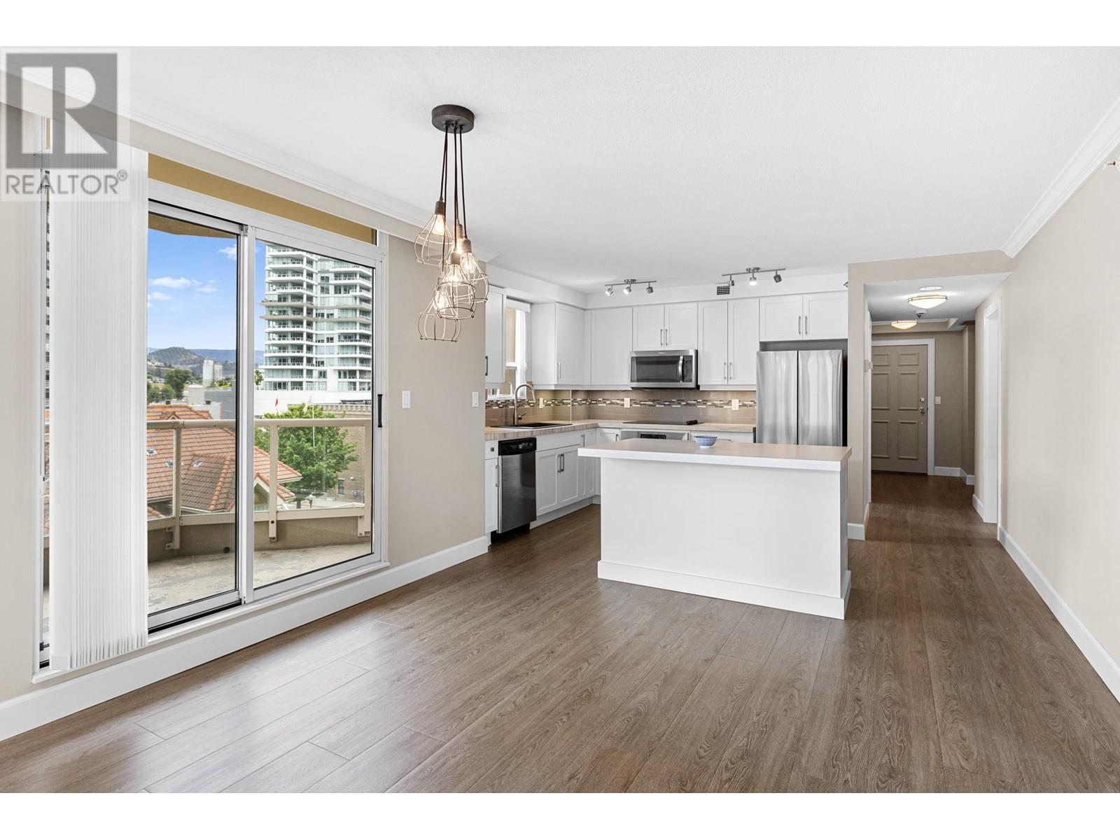 501 1152 Sunset Drive, Kelowna