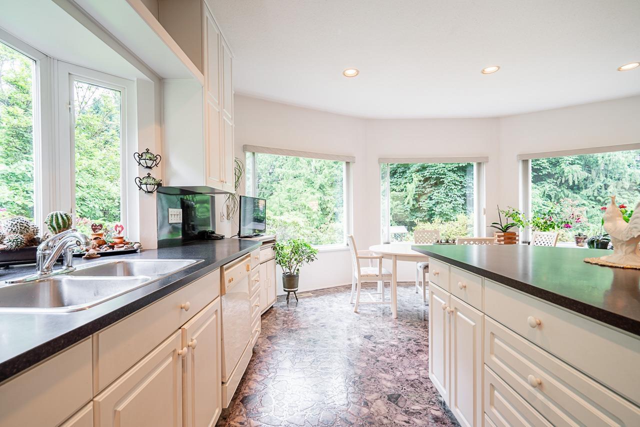 Photo 11 of 6260 240 Street, Langley BC