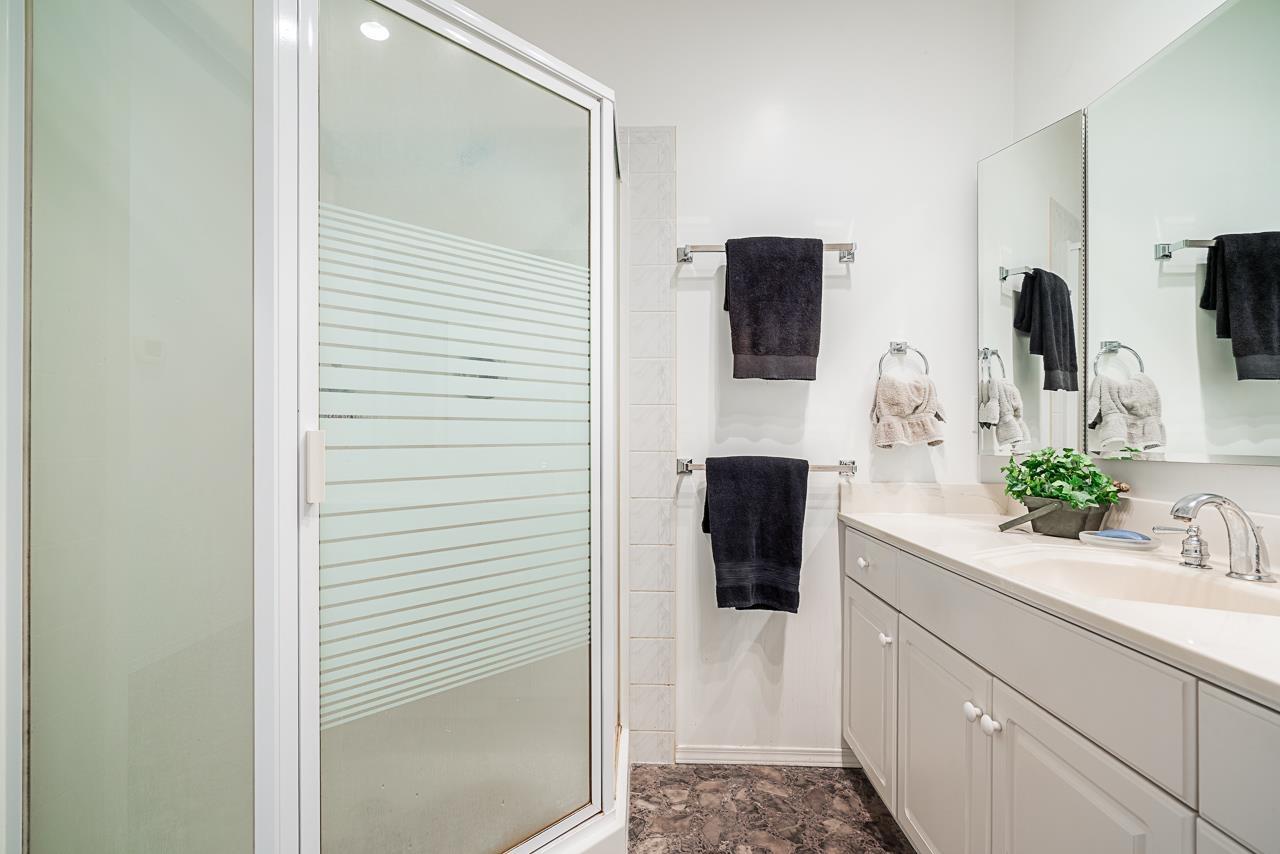 Photo 24 of 6260 240 Street, Langley BC