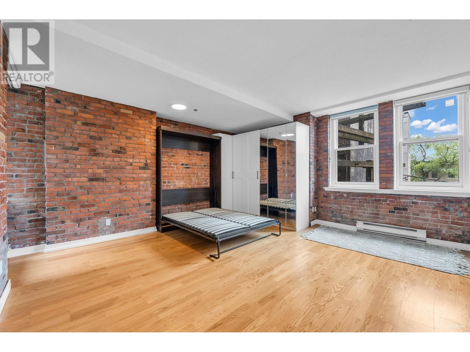 Photo 3 of 301 233 Abbott Street, Vancouver BC