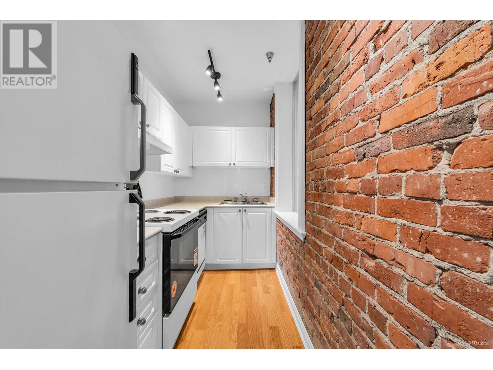 Photo 2 of 301 233 Abbott Street, Vancouver BC