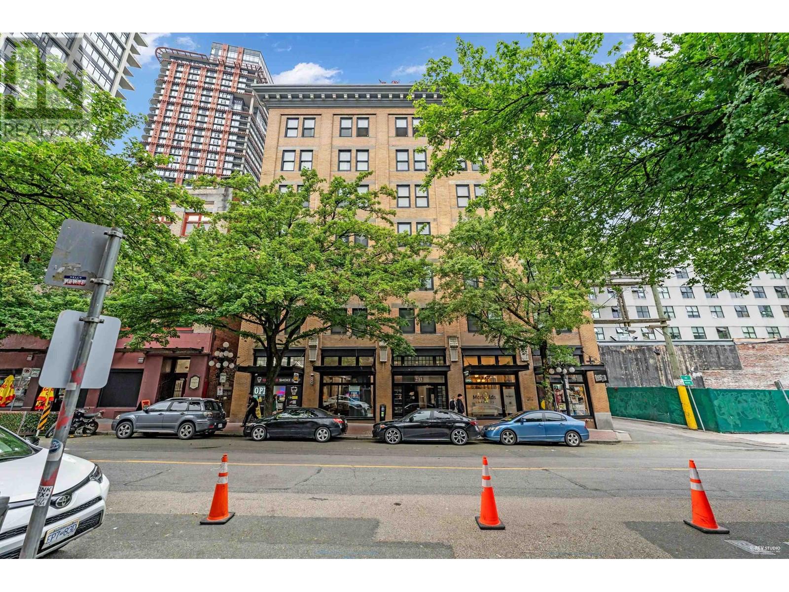 Photo 10 of 301 233 Abbott Street, Vancouver BC