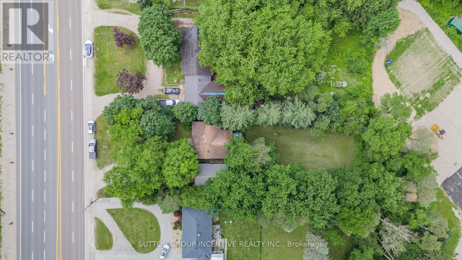 Photo 36 of 1213 Bayfield Street N, Springwater ON