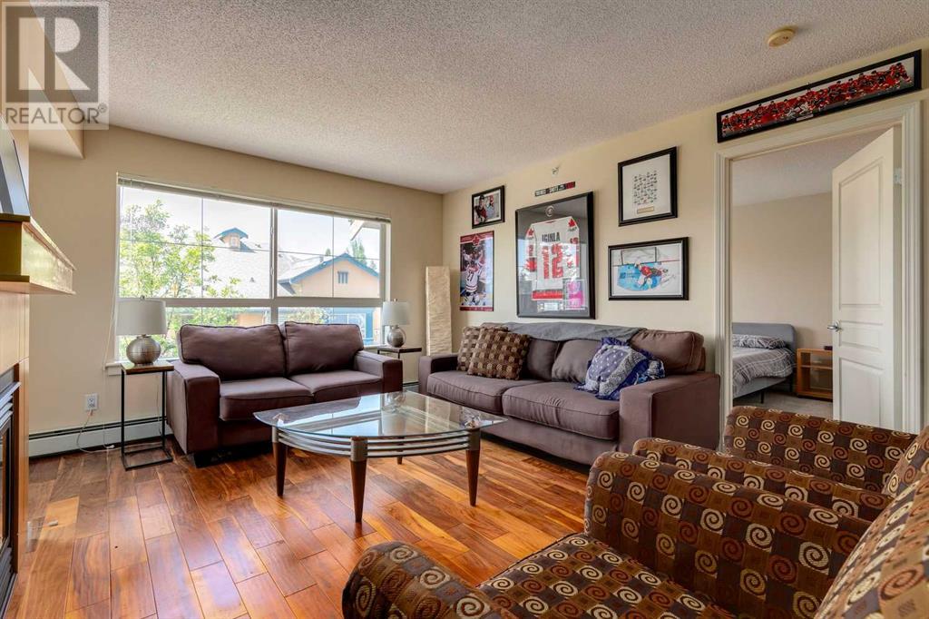 Single Family House for Sale in   Richard Place SW Lincoln Park Calgary 