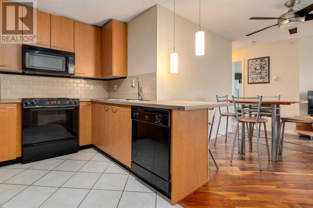 Single Family House for Sale in   Richard Place SW Lincoln Park Calgary 