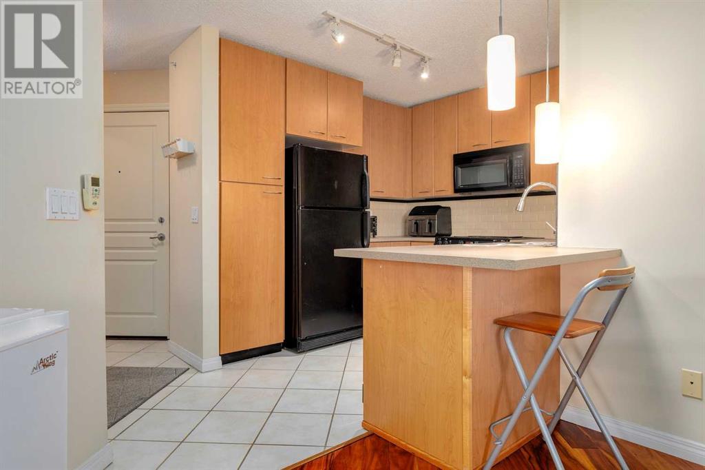 Single Family House for Sale in   Richard Place SW Lincoln Park Calgary 